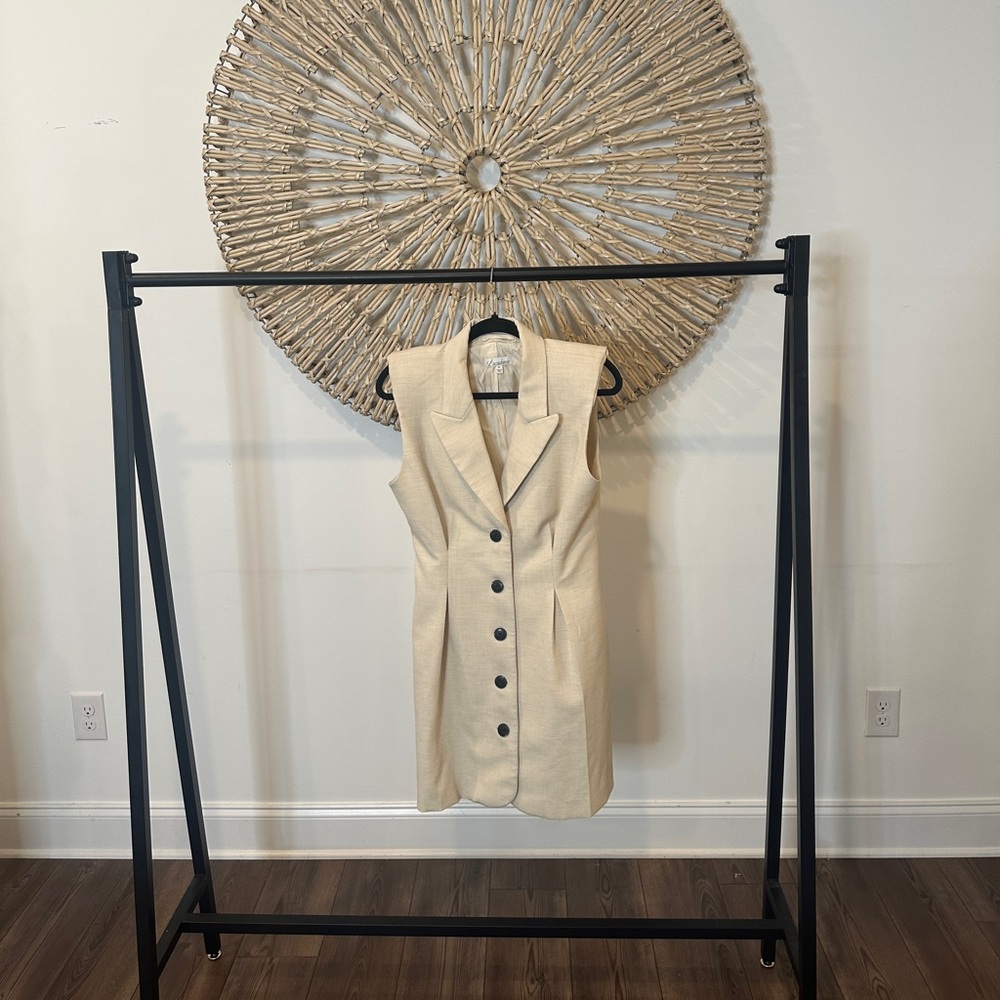 TAN CASUAL VEST BLAZER